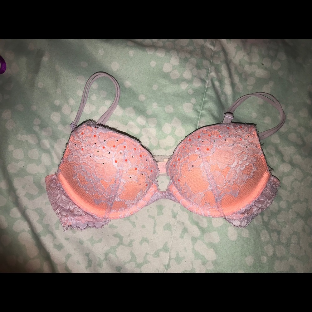 Victoria’s Secret pink bra 32 a